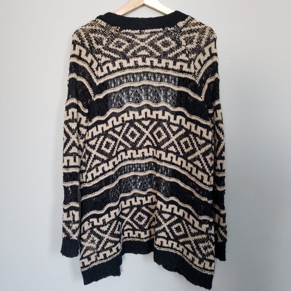 Lush Cardigan Tribal Print Black & Beige Medium - Picture 2 of 5